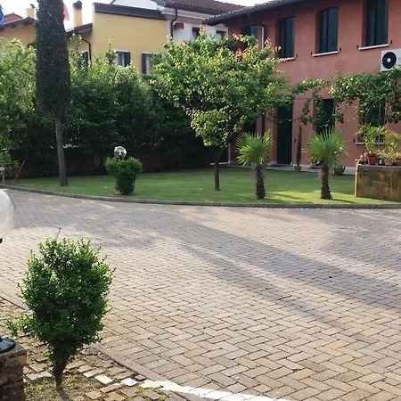 Dreon בית הארחה פורטוגרוארו